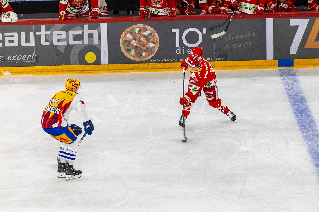 EHCB vs EVZ 20260227_WB-7315 | Sportbilder, Sportfotograf, Hochzeits- und Eventfotografin, Flugshows, Portraits und Tiershooting, Aviation, Downhill, Nationalleague, Swissleague, International