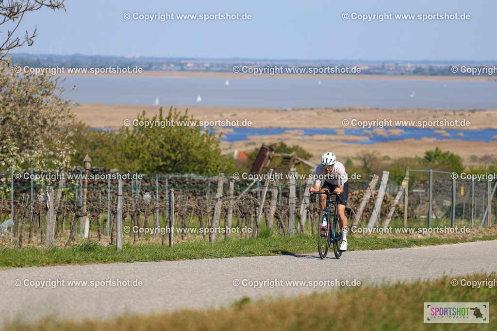 IMG_9849 | @sportshot_your_pictrs #yourpictures#roadtowm2029 #nrm #neusiedlerseeradmarathon #neusiedlersee #neusiedlerseetourismus #burgenland #mörbisch #nrm26 #burgenlandtourismus #voglundco #poweredbyburgenlandtourismus #radsport #rad #marathon #ucigranfondo #visitburgenland #ucigranfondoworldseries