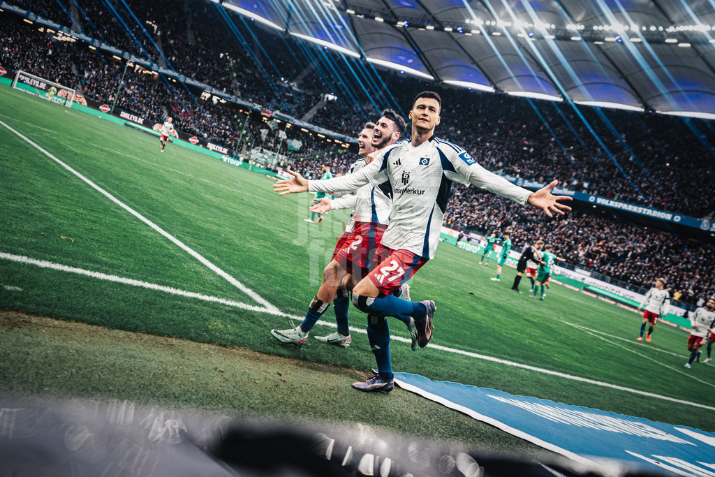 Fußball | Männer | Saison 2024/2025 | 2. Fußball-Bundesliga | 17. Spieltag | Hamburger SV vs. SpVgg Greuther Fürth | 21.12.2024 | Torjubel Davie Selke (#27, HSV)