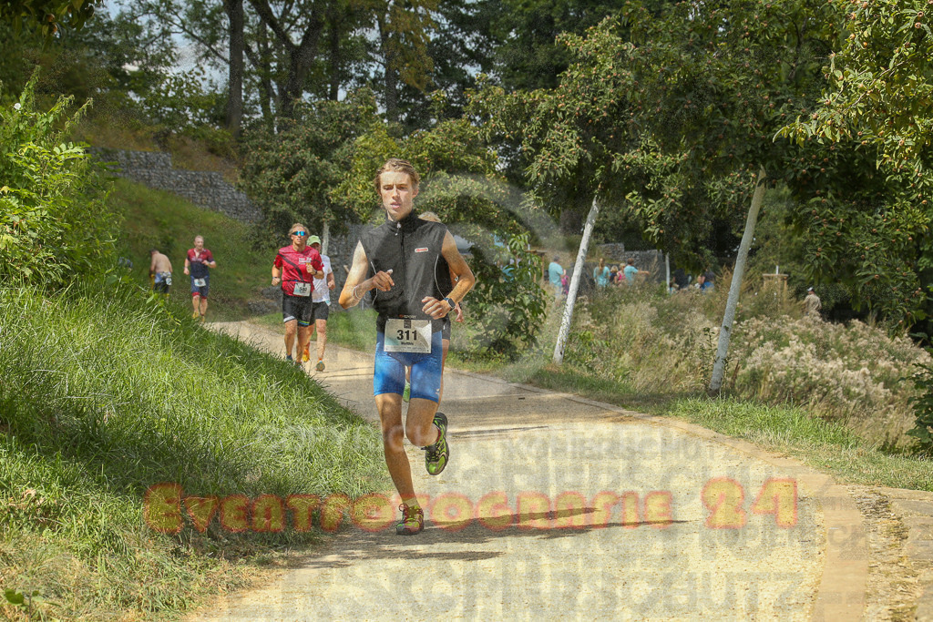 250824_1340_EX1_3202 | Sportfotografie im Rhein-Sieg Kreis, Köln, Bonn, NRW, Rheinland Pfalz, Hessen, etc. Unser Tätigkeitsfeld umfasst den Laufsport vom Volkslauf über den Marathon, Duathlon, Triathon bis zum Ultralauf wie Kölnpfad Ultra oder Schindertrail.