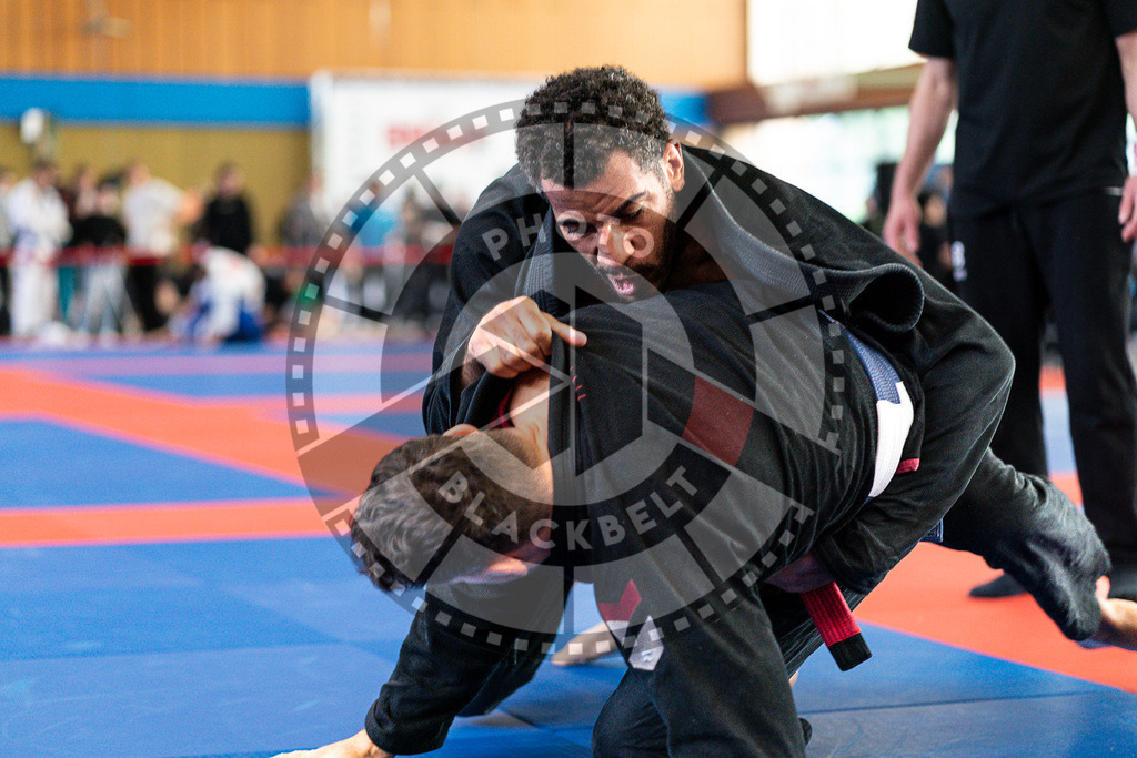 20250510PBB1677 | Athletes compete during the JJLG Berlin Open Jiu-Jitsu Championship on May 10, 2025 in Berlin, Germany. © Chiara Dazi / photoblackbelt