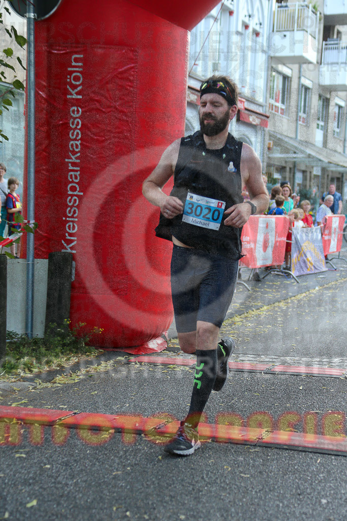 220625_1733_EX1_6919 | Sportfotografie im Rhein-Sieg Kreis, Köln, Bonn, NRW, Rheinland Pfalz, Hessen, etc. Unser Tätigkeitsfeld umfasst den Laufsport vom Volkslauf über den Marathon, Duathlon, Triathon bis zum Ultralauf wie Kölnpfad Ultra oder Schindertrail.
