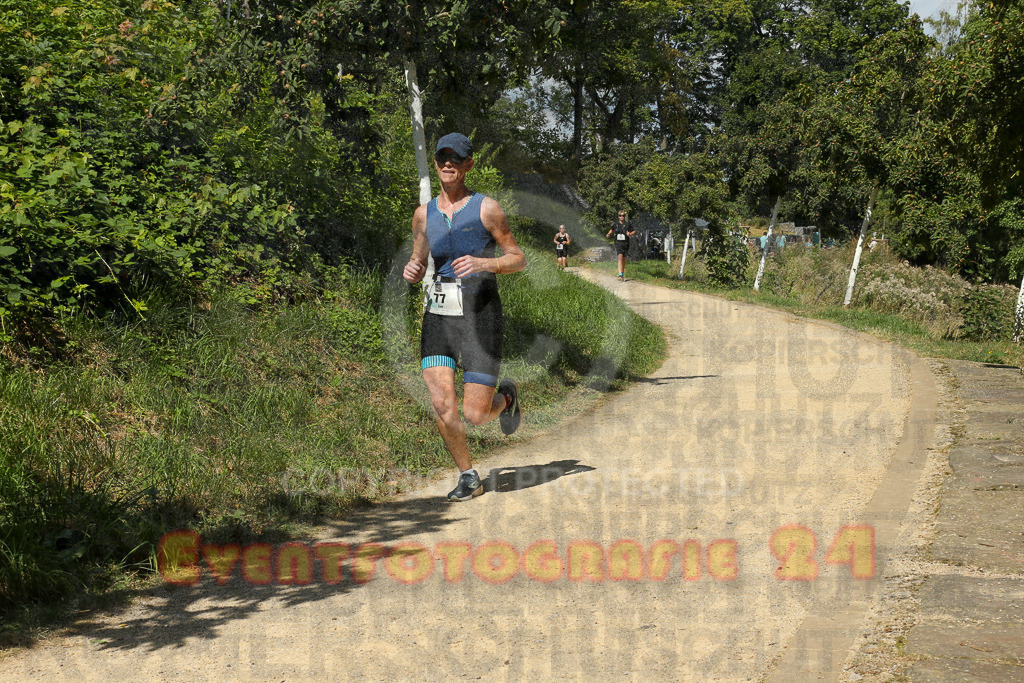 250824_1237_EX1_9985 | Sportfotografie im Rhein-Sieg Kreis, Köln, Bonn, NRW, Rheinland Pfalz, Hessen, etc. Unser Tätigkeitsfeld umfasst den Laufsport vom Volkslauf über den Marathon, Duathlon, Triathon bis zum Ultralauf wie Kölnpfad Ultra oder Schindertrail.