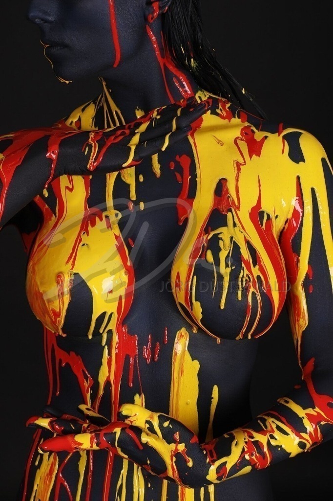 BodyArt-DARKBLUESPLASH_6585 | #016 | Modell: Sonia | Foto: Tschiponnique Skupin - Realisiert mit Pictrs.com