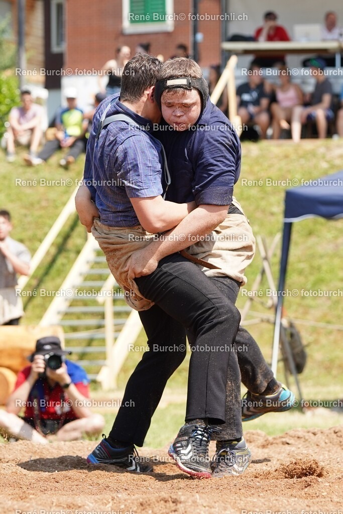 49 | René Burch leidenschaftlicher Fotograf aus Kerns in Obwalden.  Hier finden sie Sport, Landschaft und Natur Fotografie.
 - Realisiert mit Pictrs.com