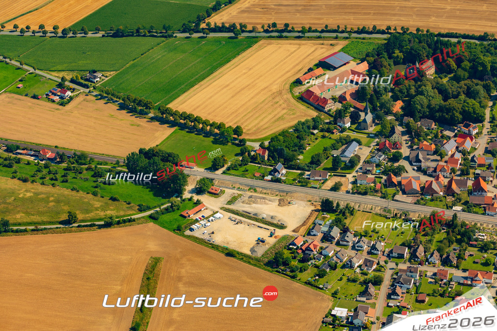 Luftbild Vs Google Maps  Borlinghausen  Willebadessen -Das Luftbild wurde 2025 vom UL-Flugzeug heraus erstellt ( keine Drohnenluftbilder ) - Hochauflösende Luftaufnahme -Nicht vergleichbar mit Google Maps oder Satelittenbilder- Die Geschenkidee !Mit Lizenz und Bildrechte bestellbar
