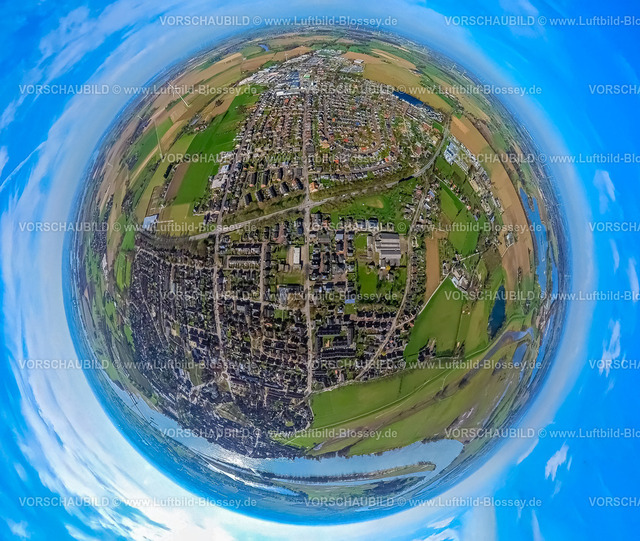 Rees240390126Rees-Nord | Luftbild, Wohngebiet Ortsansicht Rees Nord mit Gewerbegebiet Empeler Straße, Erdkugel, Fisheye Aufnahme, Fischaugen Aufnahme, 360 Grad Aufnahme, tiny world, little planet, fisheye Bild, Rees, Nordrhein-Westfalen, Deutschland