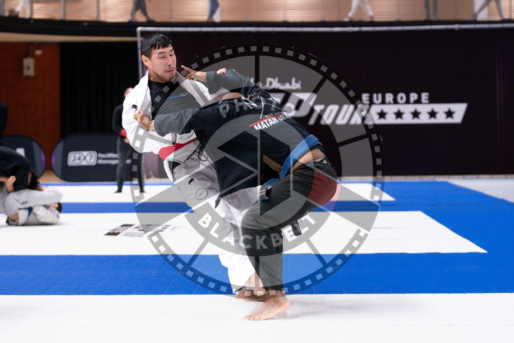 20241013PBB2530 | Athletes compete during the AJP Tour Europe Continental Jiu-Jitsu Amateurs & Masters Championship on October 13, 2024 in Almere near Amsterdam, Netherlands. © Chiara Dazi / photoblackbelt