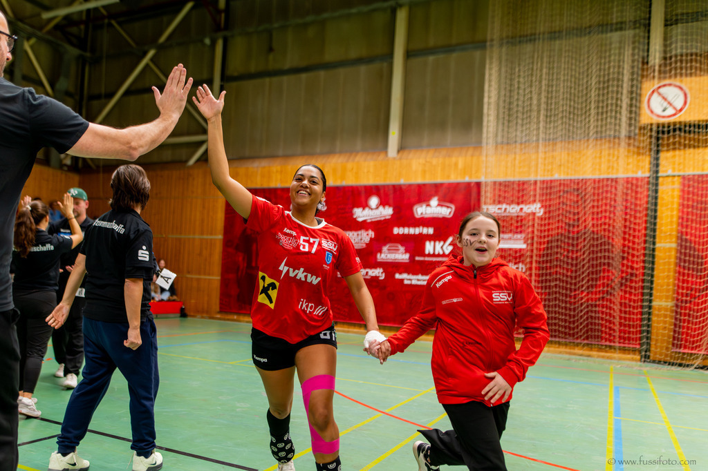 DSC_5612 | "Fussifoto.com – Ihr Ansprechpartner für hochwertige Fotografie! Entdecken Sie kreative Bilder und professionelle Dienstleistungen. Kontaktieren Sie uns für Ihre Projekte!"