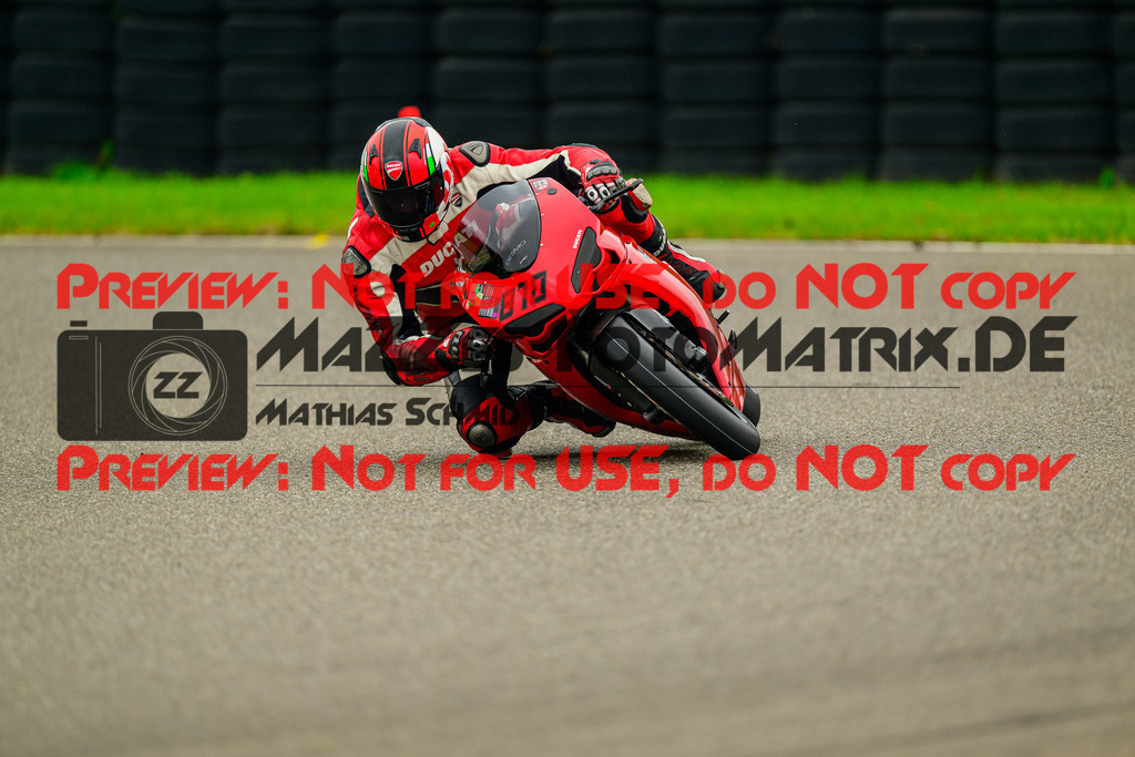 MaZZes_Fotomatrix_20241003_6007705_4855 | ROT