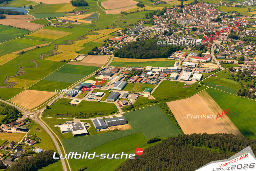 Das Luftbild zeigt :  Bechhofen - Die Luftaufnahme wurde 2024 vom UL-Flugzeug aus erstellt ( keine Drohne ) - Hochauflösende Luftaufnahme - Für grossformatige Ausdrucke geeignet. Die Geschenkidee !Mit Lizenz und Bildrechte bestellbar