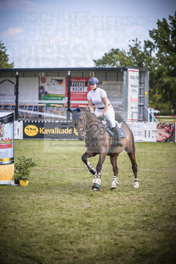 DOS_5538 | Entdecke hochwertige Reitturnierfotos von Foto Oger. Professionell, emotional und authentisch – jetzt Lieblingsmomente im Shop bestellen.Deutschlandweite Turnierfotografie. - Realisiert mit Pictrs.com