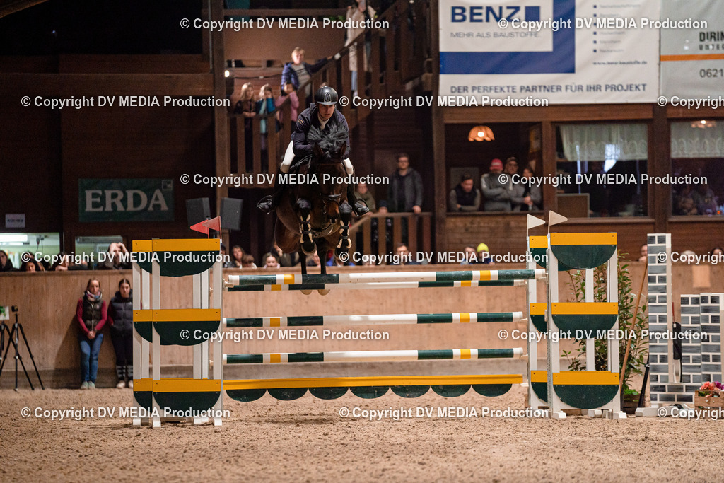 Springen Tag 3-590 | dv-media-shop - Realisiert mit Pictrs.com