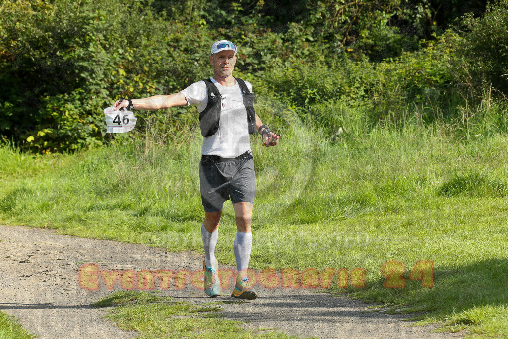 230826_1701_EX1_1648 | Sportfotografie im Rhein-Sieg Kreis, Köln, Bonn, NRW, Rheinland Pfalz, Hessen, etc. Unser Tätigkeitsfeld umfasst den Laufsport vom Volkslauf über den Marathon, Duathlon, Triathon bis zum Ultralauf wie Kölnpfad Ultra oder Schindertrail.