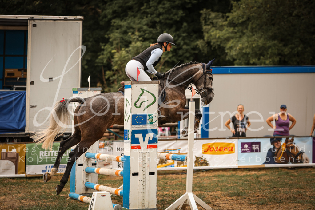 17.SaStA00202 | Leoni Ertmer Photography - Realisiert mit Pictrs.com