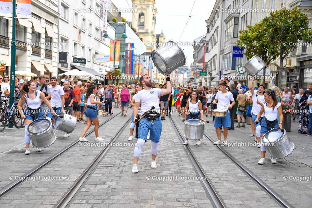 Linz_ 34. Linzer Pflasterspektakel 2022_ 21.07.2022-30 | 21.07.2022, Linz, AUT, 34. Linzer Pflasterspektakel 2022, im Bild diverse Kuenstler