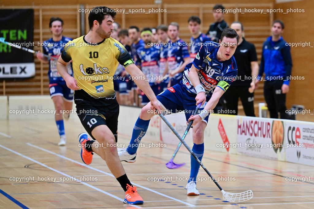 VSV Unihockey  vs. FBK Loka  | #10 Luka Peklaj FBK Loka, #19 Philipp Seiser VSV Unihockey, VSV Unihockey  vs. FBK Loka , VSV Unihockey  vs. FBK Loka  am 25.01.2026 in Villach (Ballspielhalle St. Martin), Austria, (Photo by Bernd Stefan)