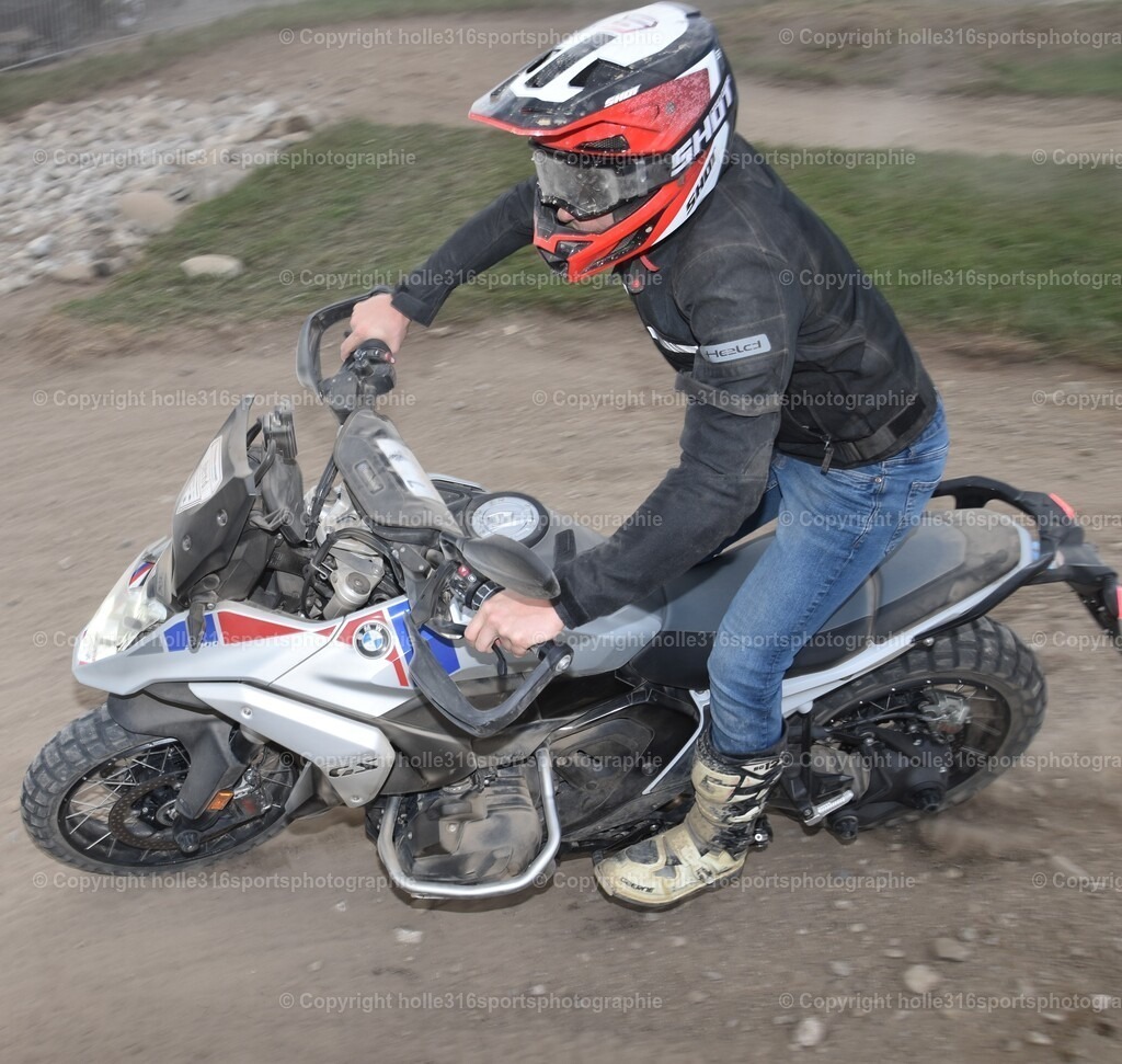DSC_0617 | Sportfotografie , Motorsport, Motoross, Reitsport, Mointainbike, Enduro,
Landschaft , Outdoor, Eventfotografie, Landschaft, Bilder online bestellen - Realisiert mit Pictrs.com