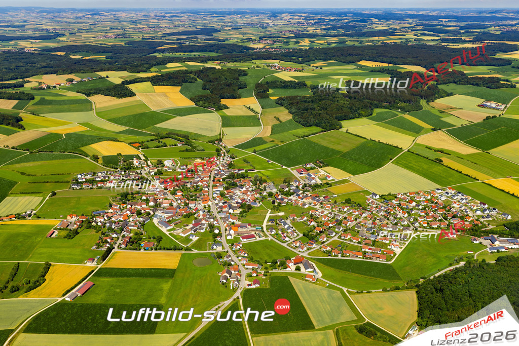 Das Luftbild der Stadt Wolferstadt wurde 2022 vom Flugzeug heraus erstellt (keine Drohnen-Aufnahmen) Aufnahmehöhe ca.450 Meter- hohe Bildauflösung und Druck-Qualität. Garantiert!