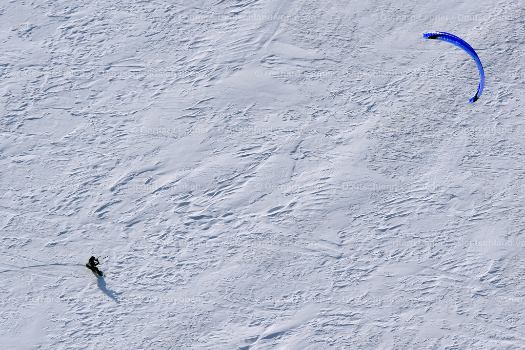 3700061 | Snowsurfen auf der Wasserkuppe