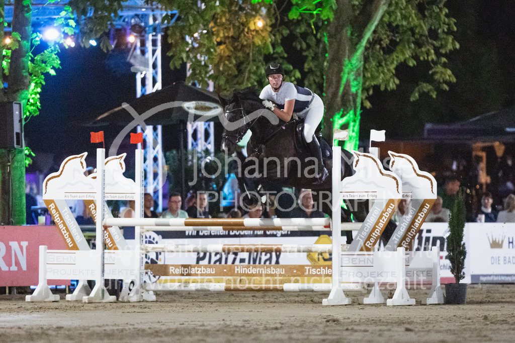 220825_Delbrueck_A1-Mannschaft-465 | Deine schönsten Turniermomente als professionelle Fotos! Entdecke hochwertige Pferdesport-Fotografie im Online-Shop. Jetzt Fotos finden & bestellen!