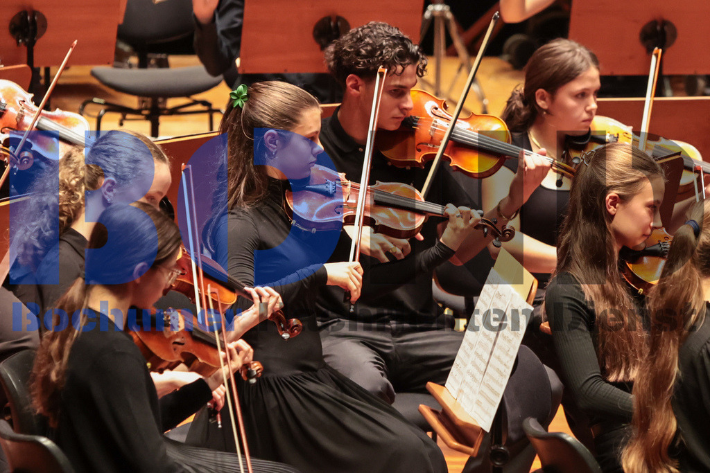 SES_BOCSIN20250609-4 | bond - Realisiert mit Pictrs.com