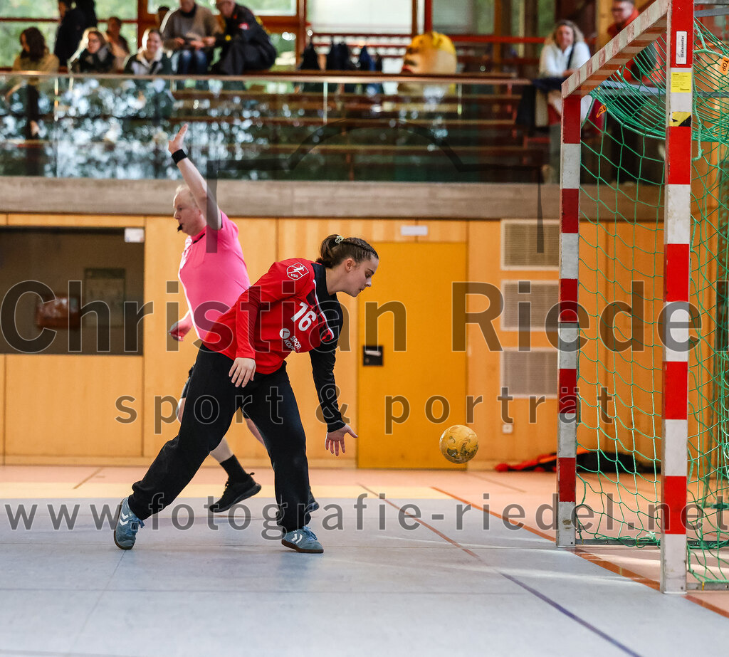 2024-10-13_055_SpVgg_Altenerding_gegen_SC_Freising | Erding, Deutschland, 13.10.2024:Handball, Bezirksoberliga Frauen Altbayern 2024 / 2024, 3. Spieltag, SpVgg Altenerding gegen SC Freising, Endergebnis: 26:35Hanna Knecht (HSG Freising-Neufahrn, #16)Foto: Christian Riedel / fotografie-riedel.net