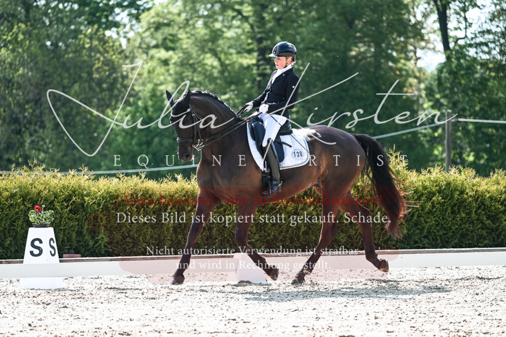 20230514_JK-Röhrsdorf-18-578 | Pferde- und Turnierfotografie in Westsachsen. Pferdeportraits, Auftragszeichnungen und intuitive Kunst.
