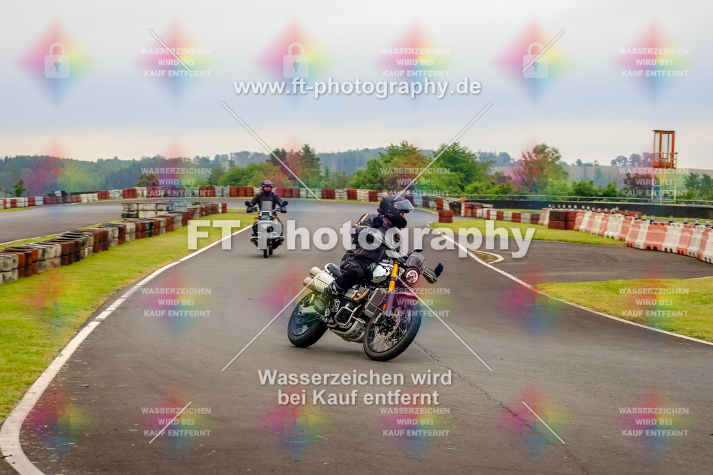 OBK-5307 | Hier findet Ihr Bilder von Touristenfahrten auf der Nürburgring Nordschleife oder von anderen Veranstaltungen die ich besucht habe. Viel Spass beim Durch Schauen 