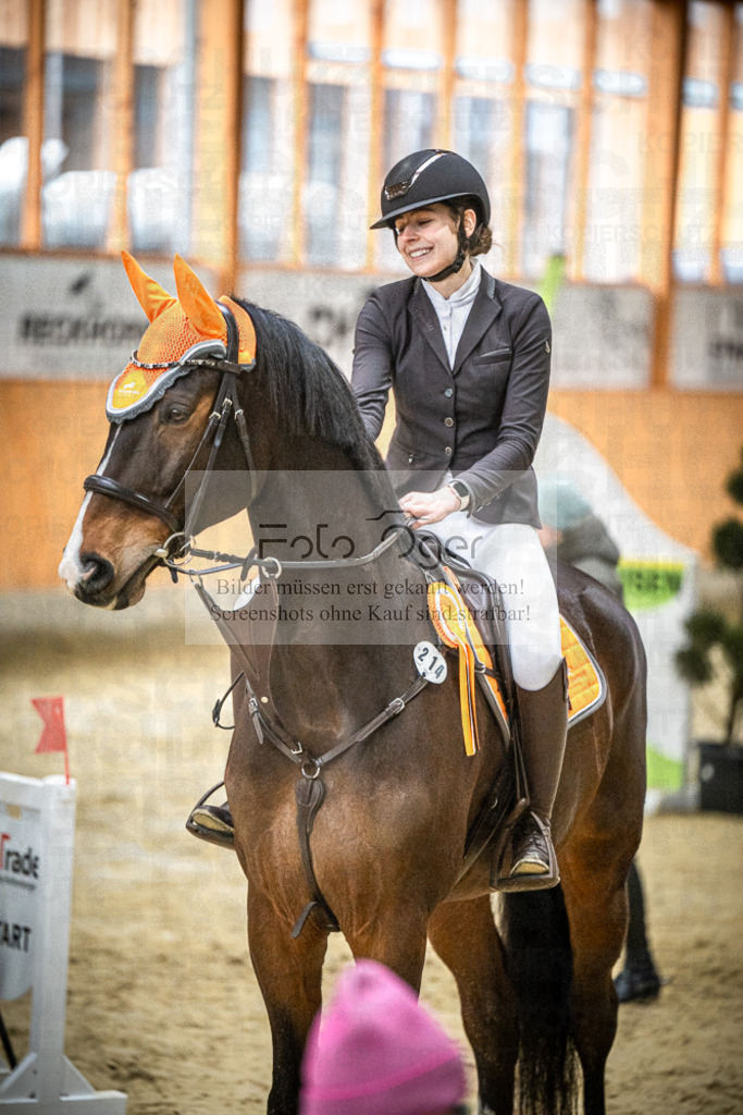 DOS_0037 | Entdecke hochwertige Reitturnierfotos von Foto Oger. Professionell, emotional und authentisch – jetzt Lieblingsmomente im Shop bestellen.Deutschlandweite Turnierfotografie. - Realisiert mit Pictrs.com