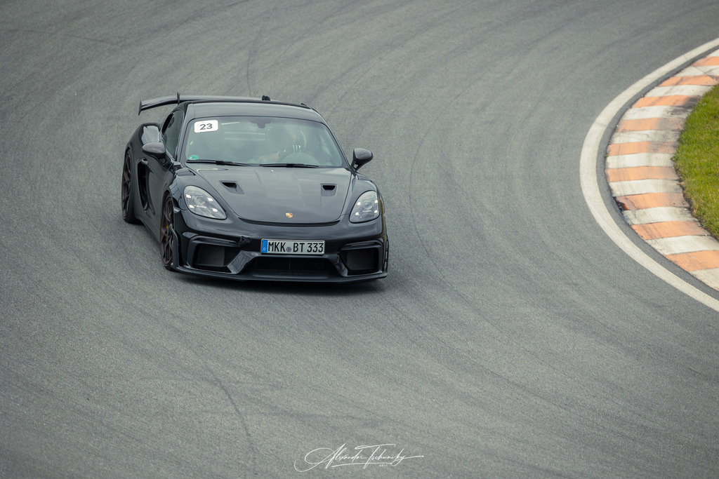 R6PZ0371 _Alexander Tschuncky | Entdecken Sie die faszinierende Welt von Alexander Tschuncky Arts: Kreative Fotografie, atemberaubende Automobilkunst und hochwertiger Bilderdruck. Lassen Sie sich inspirieren! - Realisiert mit Pictrs.com