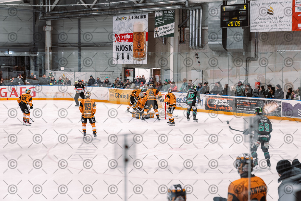 Alligators_vs_Fuessen_21.11.2025-025 | Höchstadt Alligators Fotogalerie: Eishockey-Action aus Franken. Professionelle Spielfotos, Portraits & Stadionbilder zum Download. Jetzt entdecken! - Realized with Pictrs.com