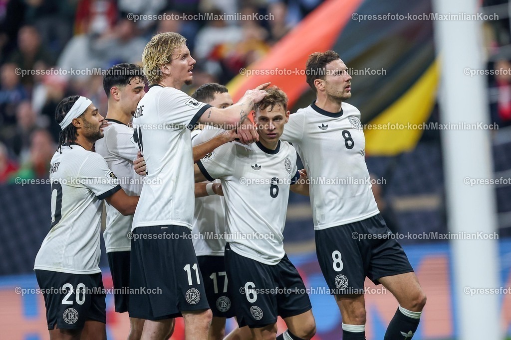 DFB10102502166 | 10.10.2025, Fußball, Länderspiel, Deutschland - Luxemburg, UEFA WM-Qualifikation, 2025/2026, Gruppe A, PreZero Arena in Sinsheim: Torjubel nach dem Tor zum 2:0 durch Torschütze Joshua Kimmich (GER #06) nach Elfmeter  zusammen mit Serge Gnabry (GER #20) Nick Woltemade (GER #11) Leon Goretzka (GER #08) . DFB regulations prohibit any use of photographs as image sequences and or quasi-video