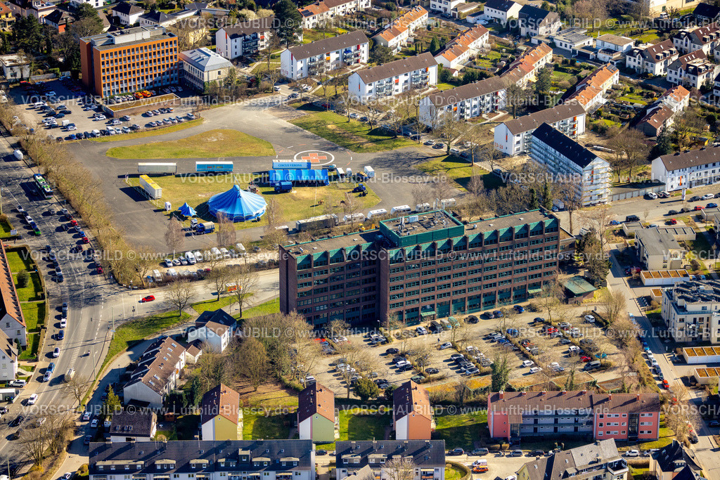 Hagen250302359 | Luftbild, Polizeipräsidium Hagen, Circus Verona Zelte auf dem Otto-Ackermann-Platz, Altenhagen, Hagen, Ruhrgebiet, Nordrhein-Westfalen, Deutschland