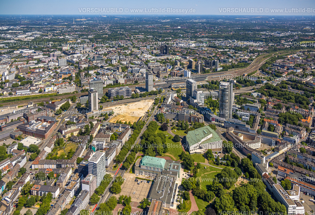 Essen230703170 | Luftbild, Campus Essen Baustelle am Hauptbahnhof, Aalto-Theater Essen mit grünem Dach, Südviertel, Essen, Ruhrgebiet, Nordrhein-Westfalen, Deutschland