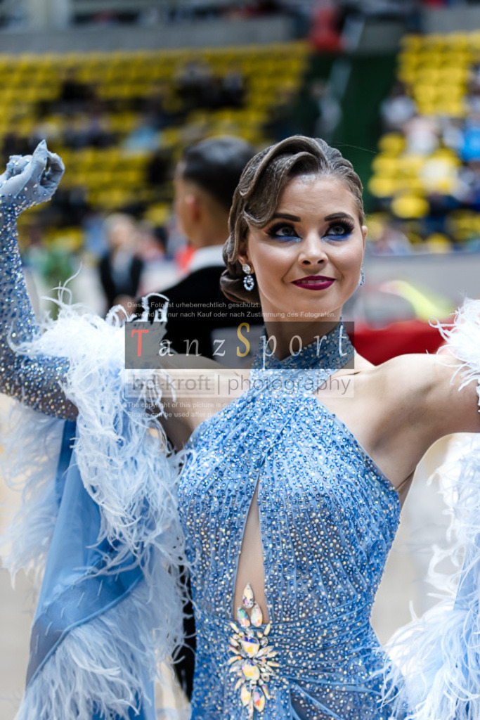 20250517_HessenTanzt_WDSF_IntOpen_Std_1345 | Tanzsportbilder, Standardtanz, Lateintanz, WDSF, DTV, LTVB, dancecomp, goc, hessen tanzt, blaues band der spree, walzer, tango, wiener walzer, slowfox, quickstepp, samba, rumba, cha-cha-cha, paso doble. jive, hd-kroft photography, turniertanzsport