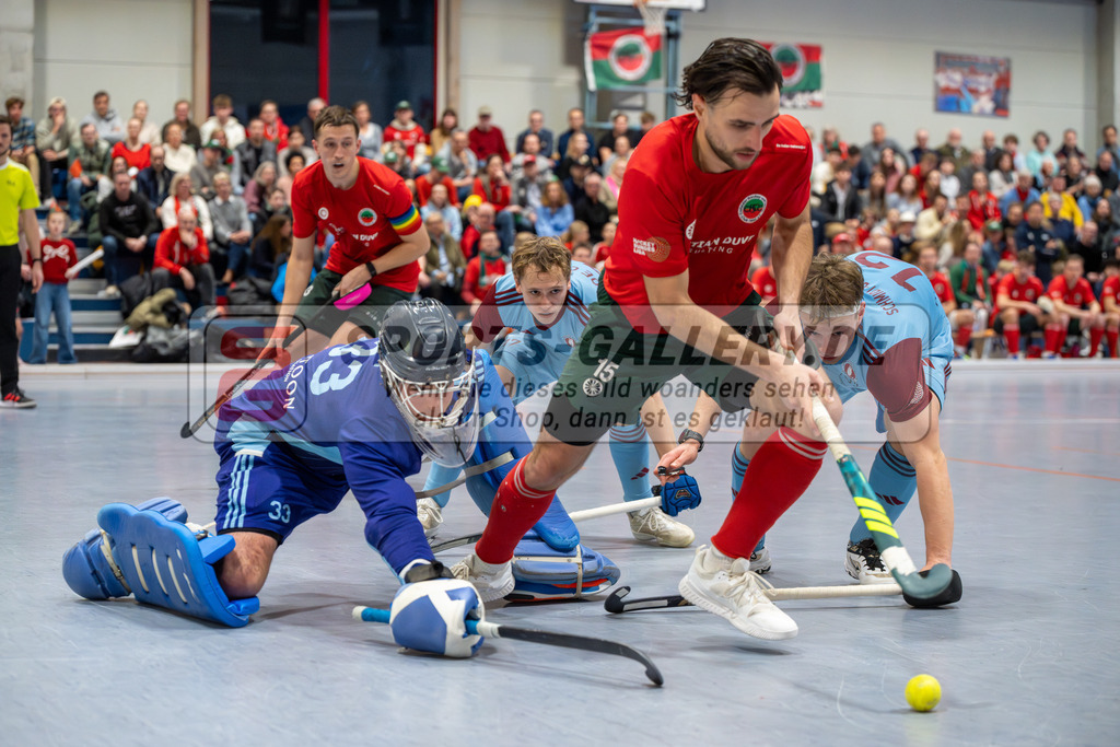 SFE_20260131_0145 | Mönchengladbach, Deutschland, 31.01.26: Hallenhockey 1. Bundesliga Herren Playoff zwischen Crefelder HTC - UHC Hamburg im GHTC Halle am 31.01.2026 in Mönchengladbach, Deutschland. (Foto von Stephan Fehrmann)Mönchengladbach, Germany, 31.01.26: Hallenhockey 1. Bundesliga Herren Playoff between Crefelder HTC - UHC Hamburg in GHTC Halle at 31.01.2026 in Mönchengladbach, Deutschland. (Foto from Stephan Fehrmann)