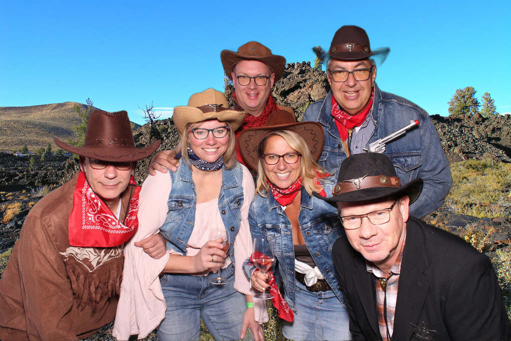 top-top.de-251025-0008 | Foto, Video, Fotografie, Videografie, Fotobox, DJ, Discjockey, Musik, Musikbox, Veranstaltung, Photobooth, Amazon, Ebay, Buchtipp, Bestseller, Autor, Verlag, Buch, Wesel, Hamminkeln, NRW, Dinslaken, Rees, Drohne, Hochzeit, Party, Fotobox, Wesel, Fotograf