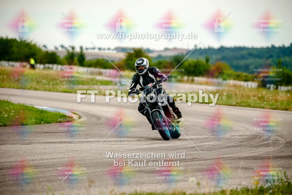 Chambley Juli-2094 | Hier findet Ihr Bilder von Touristenfahrten auf der Nürburgring Nordschleife oder von anderen Veranstaltungen die ich besucht habe. Viel Spass beim Durch Schauen 