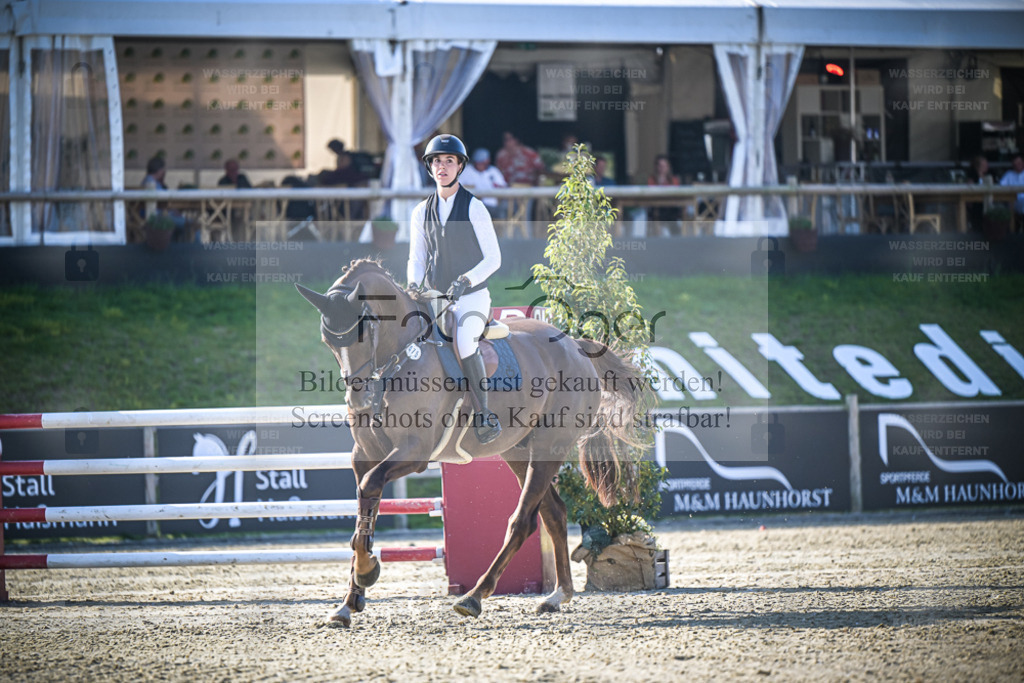 DOS_3567 | Entdecke hochwertige Reitturnierfotos von Foto Oger. Professionell, emotional und authentisch – jetzt Lieblingsmomente im Shop bestellen. - Realisiert mit Pictrs.com