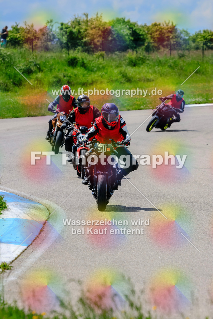 MotoTeam-0086 | Hier findet Ihr Bilder von Touristenfahrten auf der Nürburgring Nordschleife oder von anderen Veranstaltungen die ich besucht habe. Viel Spass beim Durch Schauen 