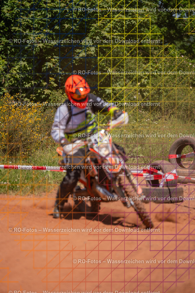 Wolfshausen 2 Lauf -1302 | Sportfotografie von RO-Fotos: Motorsport, Motocross, Enduro, Laufveranstaltungen und Triathlon. Professionelle Fotos von Sportlern und Events. - Realisiert mit Pictrs.com