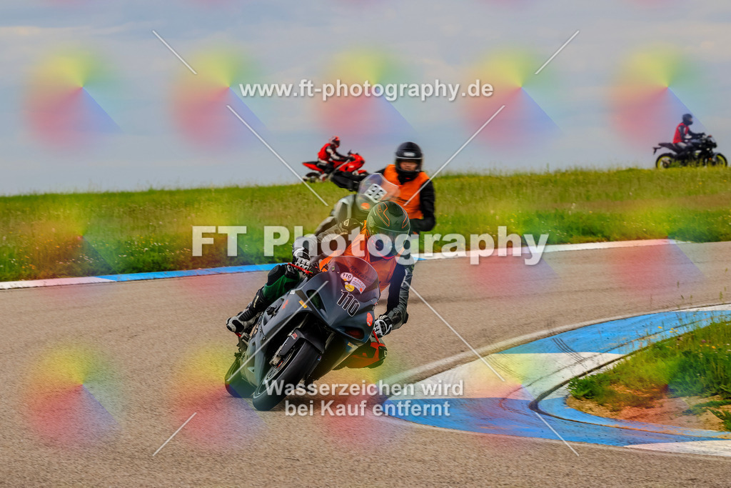 MotoTeam-2296 | Hier findet Ihr Bilder von Touristenfahrten auf der Nürburgring Nordschleife oder von anderen Veranstaltungen die ich besucht habe. Viel Spass beim Durch Schauen 