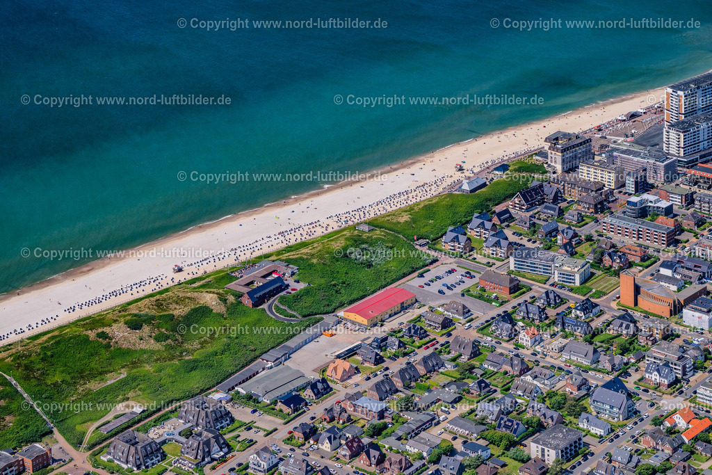 Sylt_Westerland_Beachhousesylt_ELS_4656130625 | SYLT 13.06.2025 Gebäude des Restaurant " Beach House " im Ortsteil Westerland (Sylt) in Sylt auf der Insel Sylt im Bundesland Schleswig-Holstein, Deutschland. // Building of the restaurant " Beach House " in the district Westerland (Sylt) in Sylt on Island Sylt in the state Schleswig-Holstein, Germany. Foto: Martin Elsen