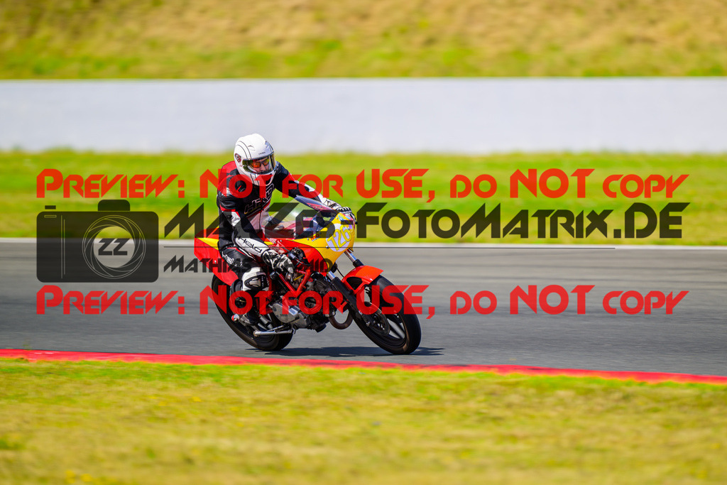 MaZZes_FotoMatrix_240725_6007705_1241 | GELB