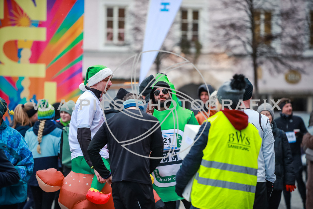 SILVESTERLAUF LINZ 25 | Linz, AUSTRIA, 31. Dezember 25, TRIRUN SILVESTERLAUF LINZ 25 , Image shows: 
Photo: WAPICS / BINDER Manuel