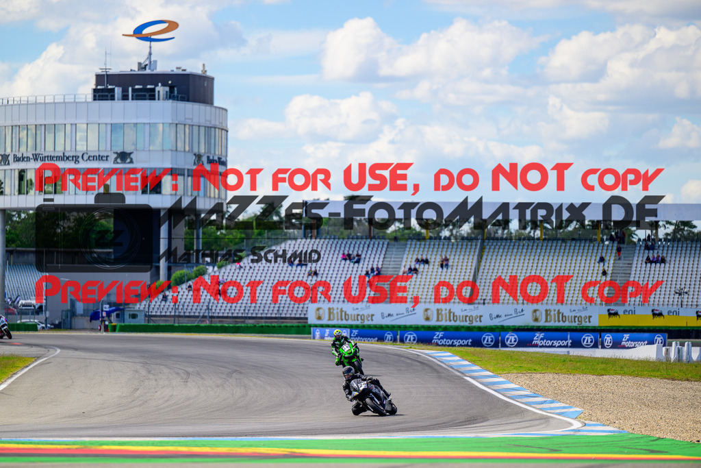 MaZZes_FotoMatrix_240615_6021986_9161 | GELB