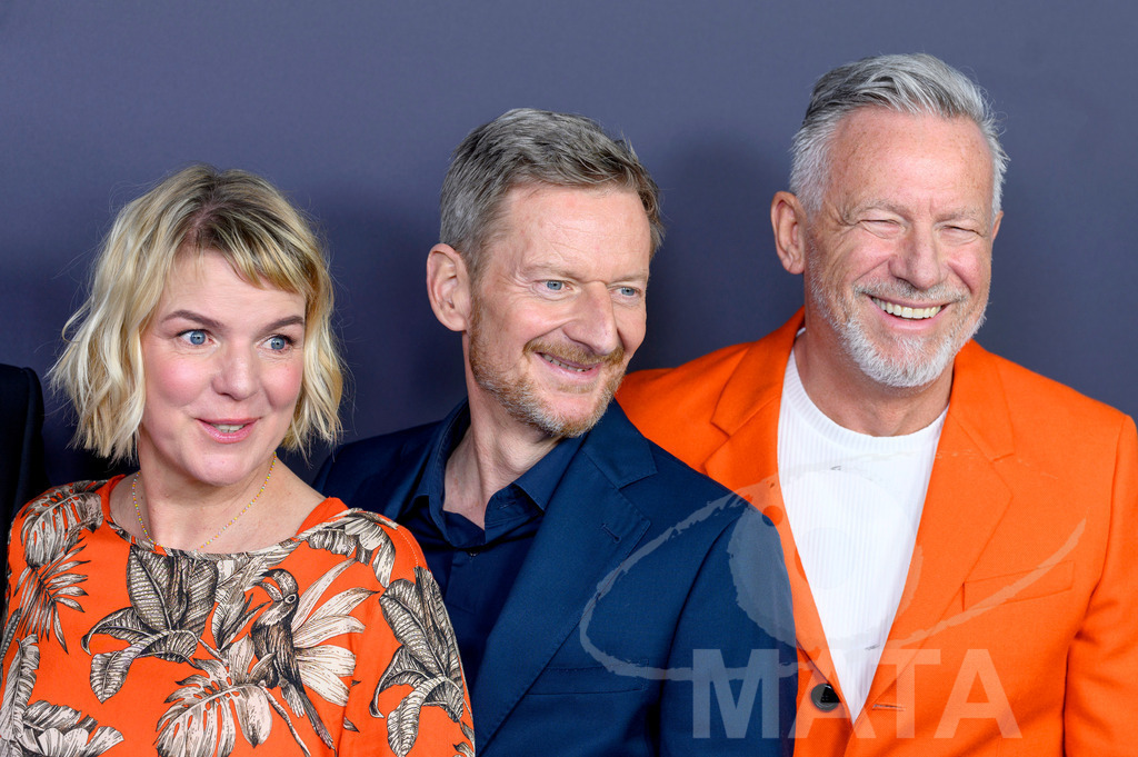 _DWI7445 | Mirja Boes, Michael Kessler und Otto Thomas Steiner bei der Premiere der 5. Staffel der Amazon Prime Video Comedy-Gameshow 'LOL: Last One Laughing' in der Astor Film Lounge. München, 21.03.2024 - Realisiert mit Pictrs.com