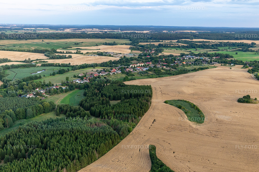 Luftbild: Ortsansicht in Flieth-Stegelitz im Bundesland Brandenburg in Deutschland. Foto: IMG_116344.jpg vom 17.07.2019 durch Werner Riehm/FLY-FOTO.de