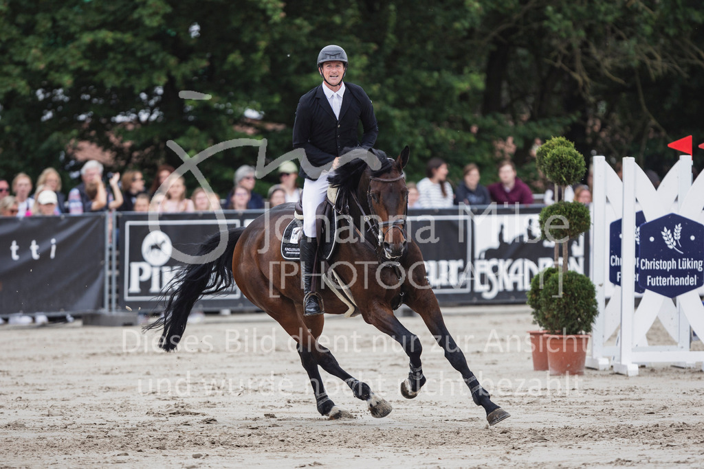 250601_MayDays_GP-521 | Deine schönsten Turniermomente als professionelle Fotos! Entdecke hochwertige Pferdesport-Fotografie im Online-Shop. Jetzt Fotos finden & bestellen!